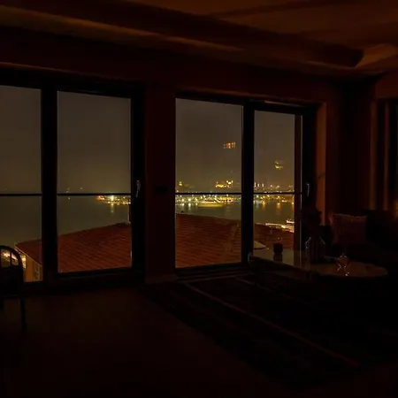 Bosphorus View In Superior Flat